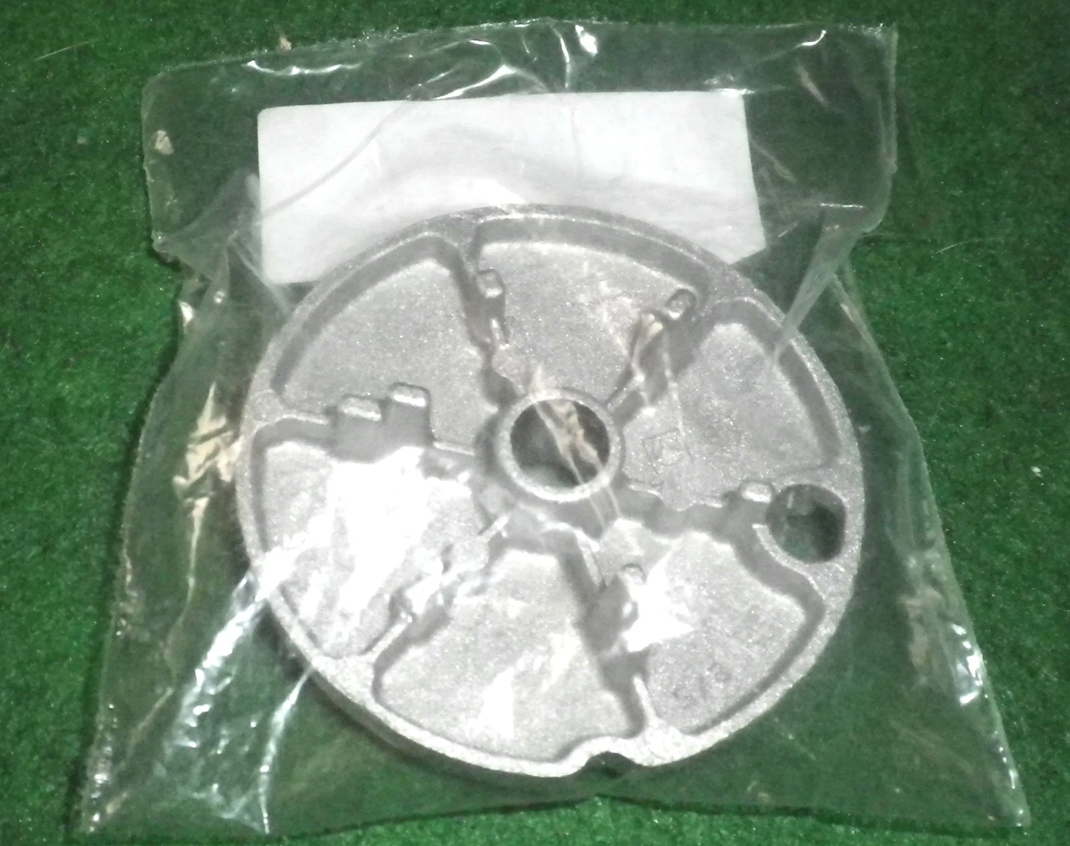 Chef, Westinghouse Gas Stove Medium Distributer / Burner - Part # 4055563417