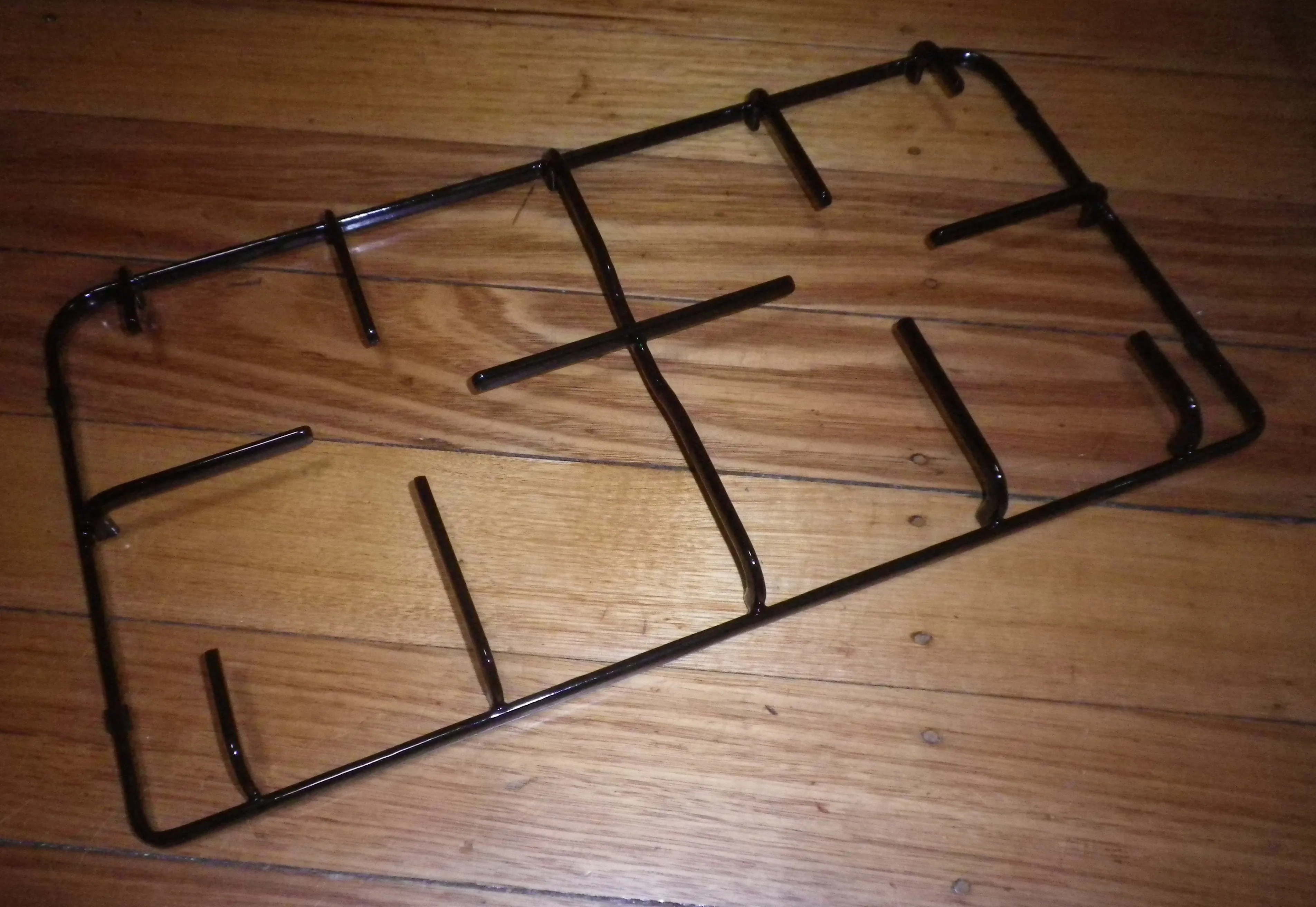 Chef, Westinghouse Gas Stove Trivet (Round & R/Angled Cnrs) - Part # 4055563441