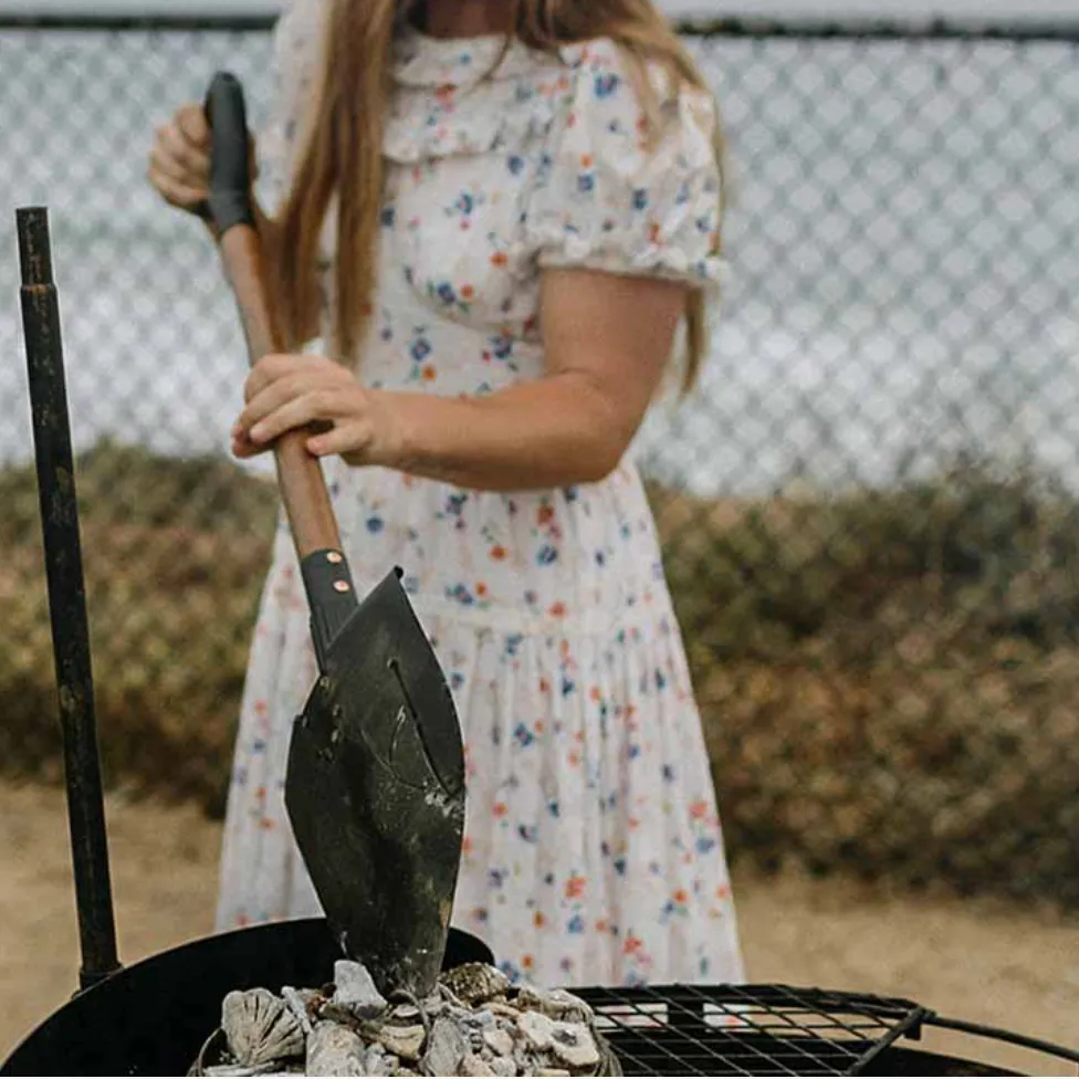 Folding Shovel with Sheath
