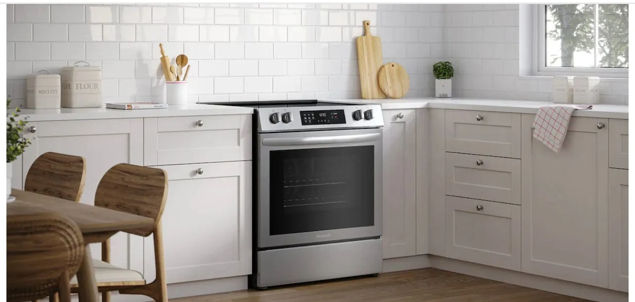 Frigidaire FCFE308CAS Range, 30" Width, Electric Range, Convection, 5 Burners, 5.3 cu. ft. Capacity, Storage Drawer, Stainless Steel
