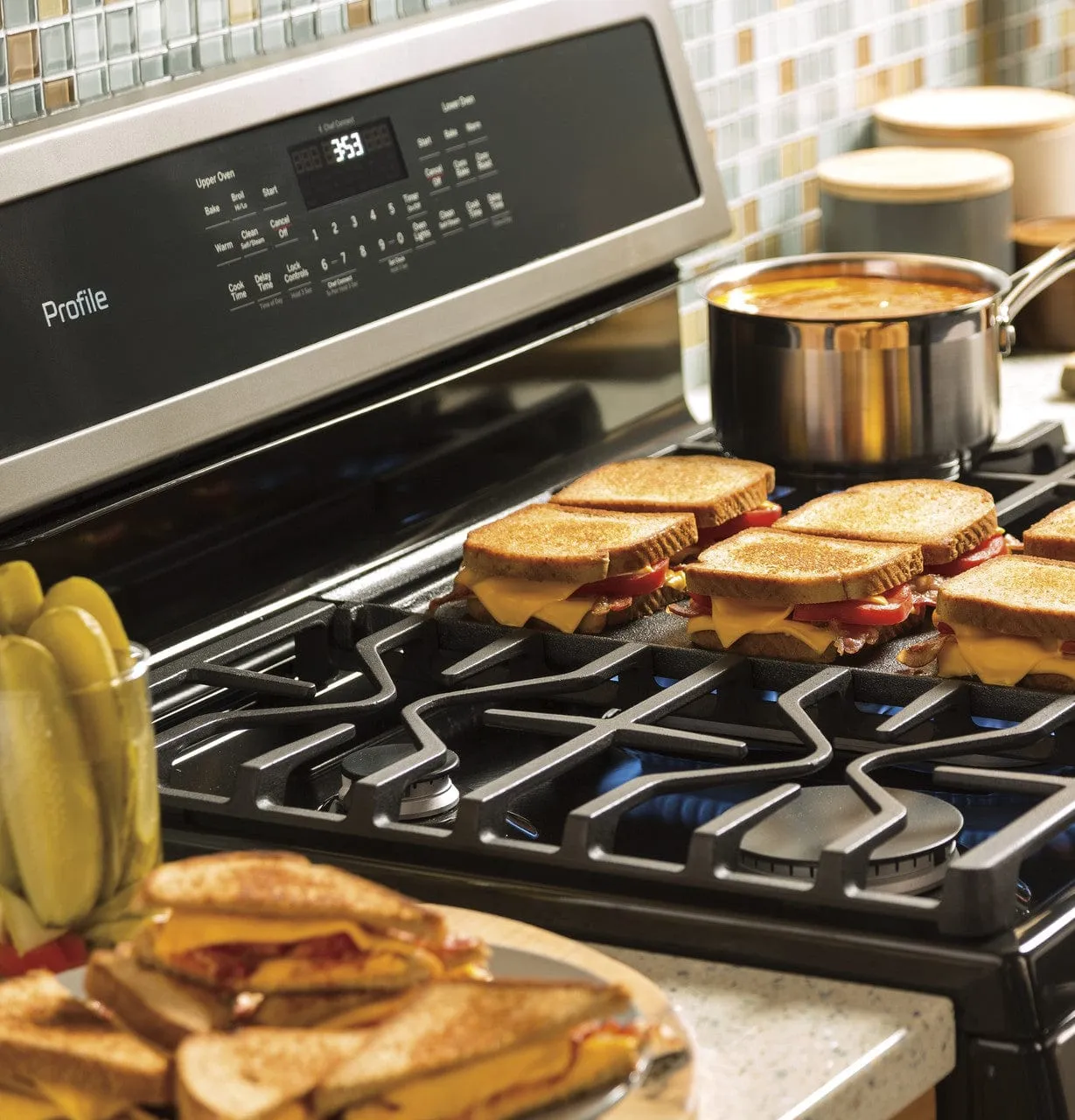 GE Profile™ 30" Free-Standing Gas Double Oven Convection Range (PGB960EEJ3ES) REFURBISHED 1 Year Warranty