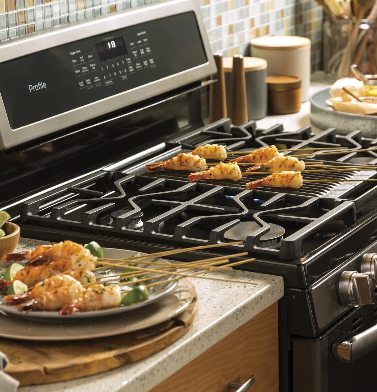 GE Profile™ 30" Free-Standing Gas Double Oven Convection Range (PGB960EEJ3ES) REFURBISHED 1 Year Warranty