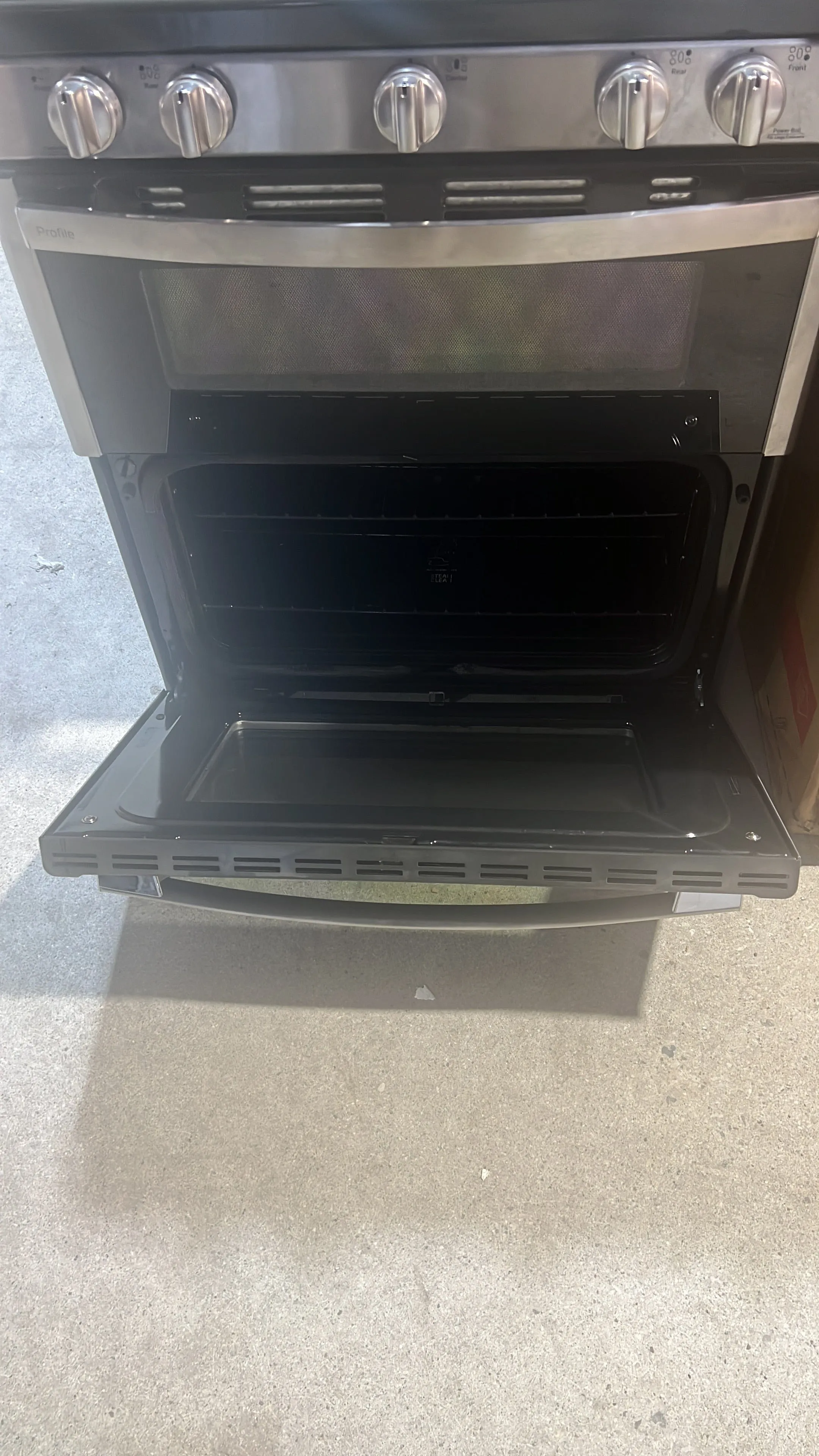 GE Profile™ 30" Free-Standing Gas Double Oven Convection Range (PGB960EEJ3ES) REFURBISHED 1 Year Warranty