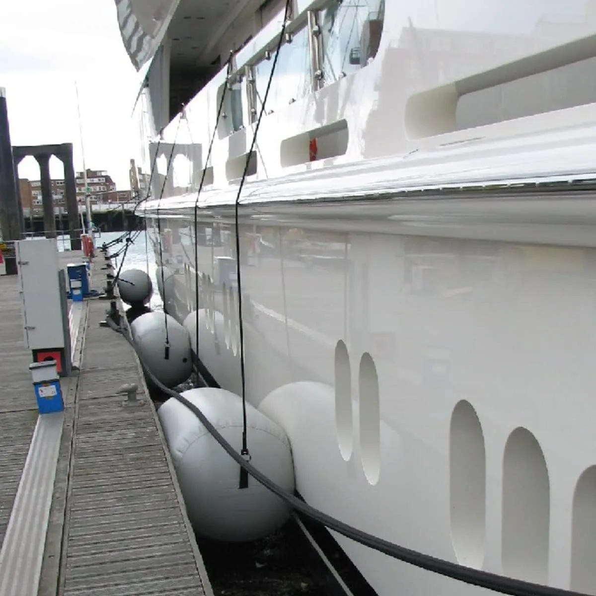 Heavy-Duty Inflatable PVC Fenders Stationary Dock Boats Yacht Sailboats
