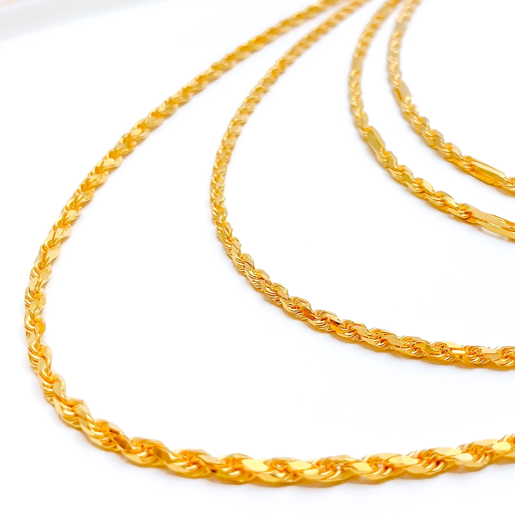 Medium Bold Reflective 22K Gold Rope Chain - 18"