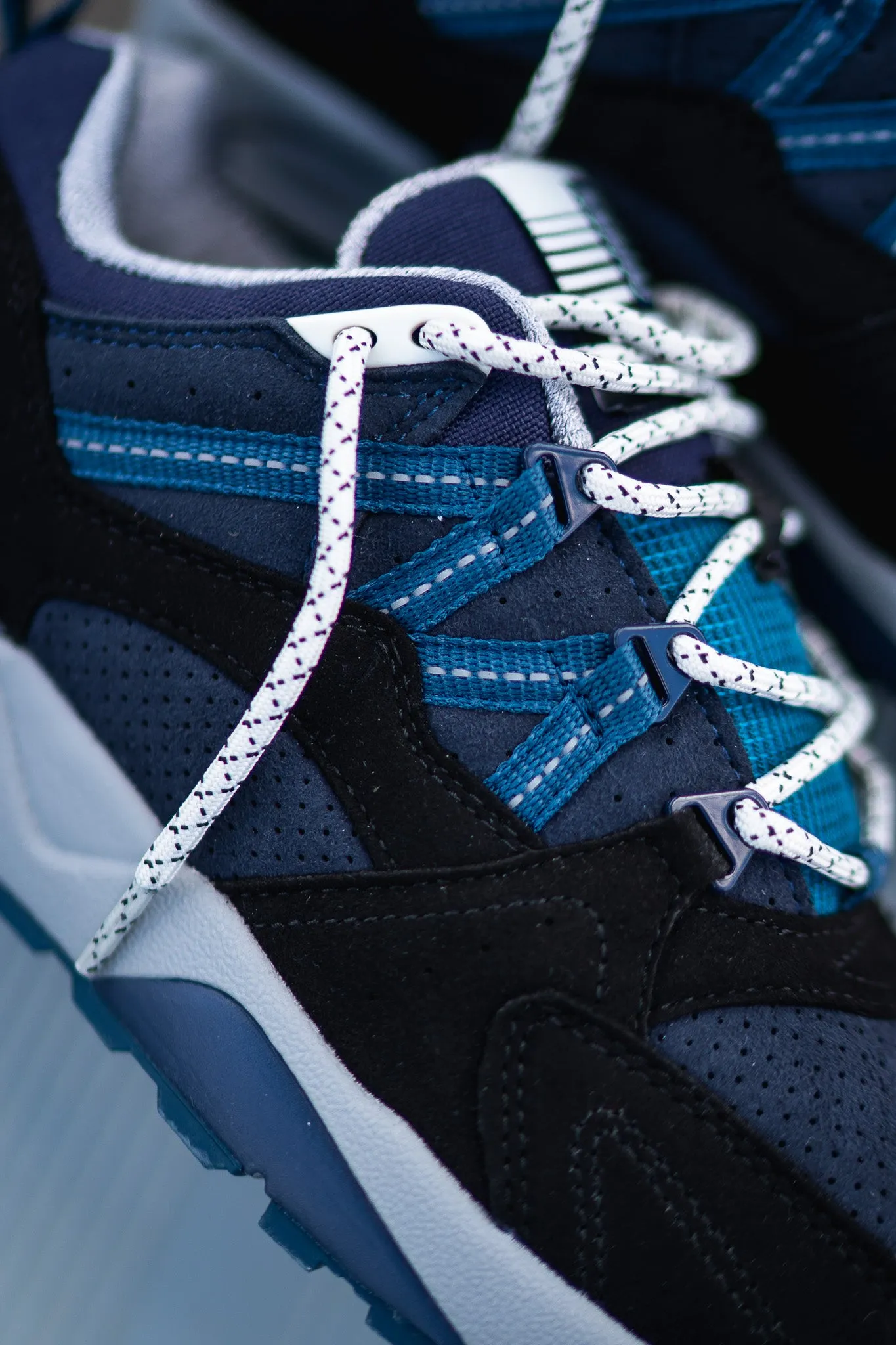 Mens Karhu Fusion 2.0 (Jet Black/Lagoon)