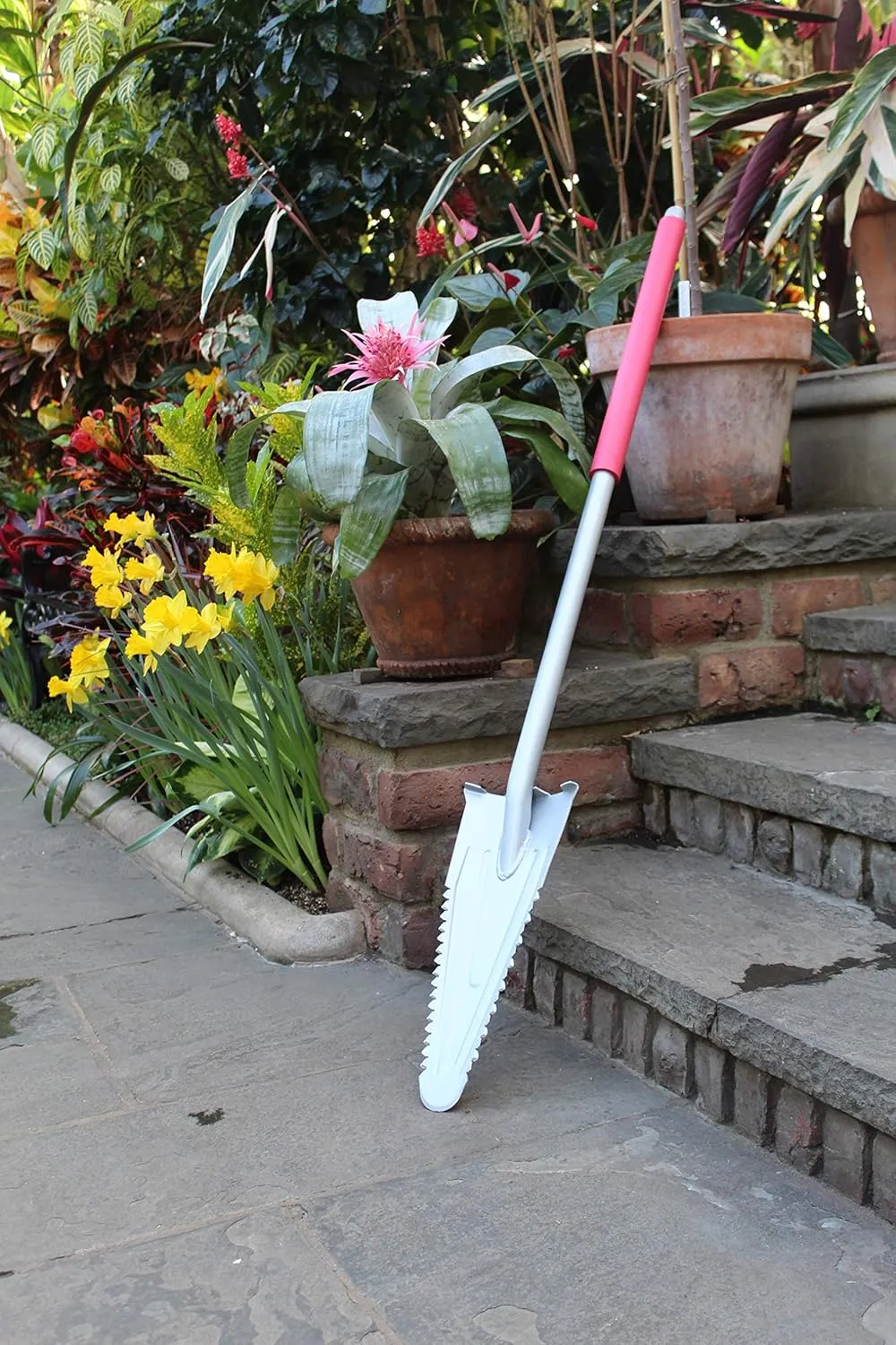 ROOT ASSASSIN RA-003 58-Inch Straight Shaft Carbon Steel Shovel