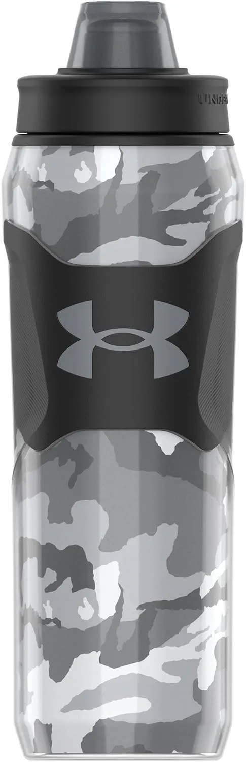 Under Armour UA 28oz Insulated Playmaker Squeeze Steel Camo OSFA