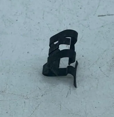 Used Magic Chef 7112P00460 Stove Grate Clip