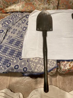 Vietnam Era US Military 1965 AMES Folding Trench Shovel Canvas Sheath